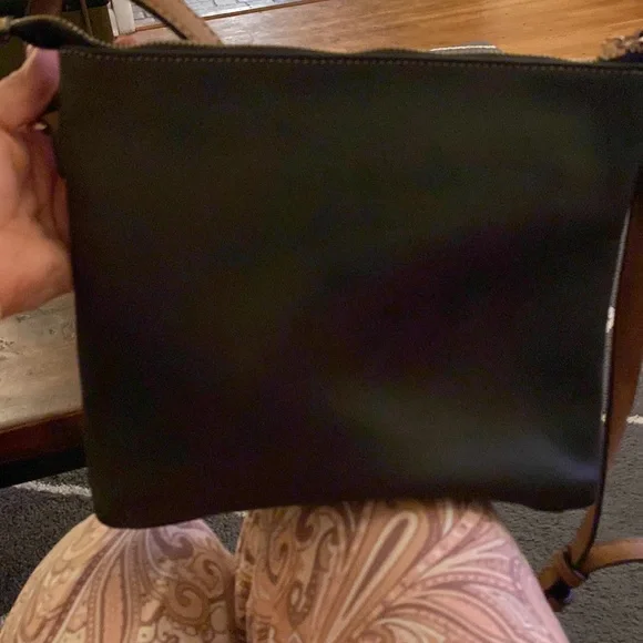 NWOT Boutique Navy and Tan Crossbody Bag Adjustable Strap - Picture 6 of 11